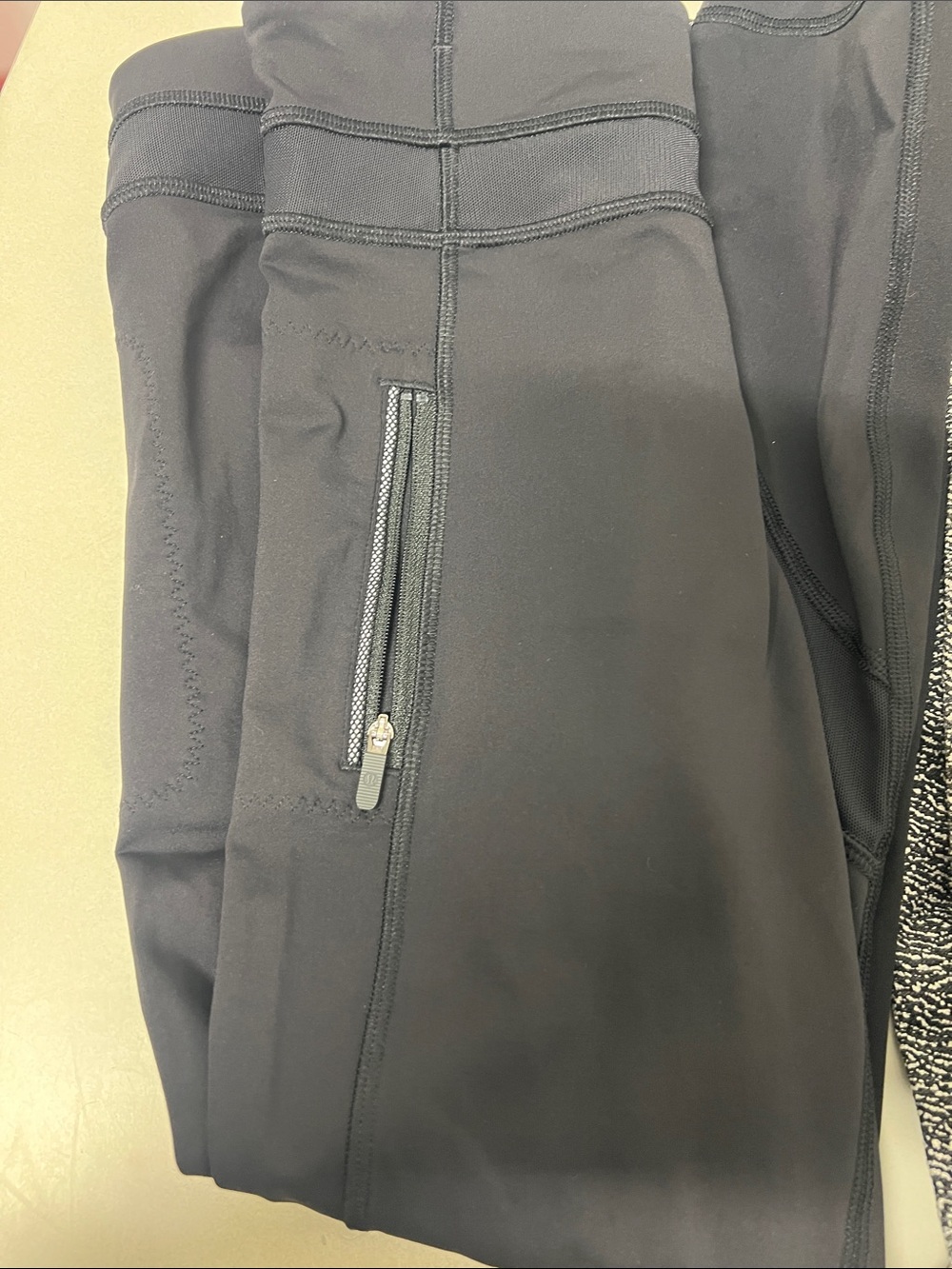 Women's Lululemon Leggings Lot of 3 Size 6 Black Gray - Picture 2 of 16